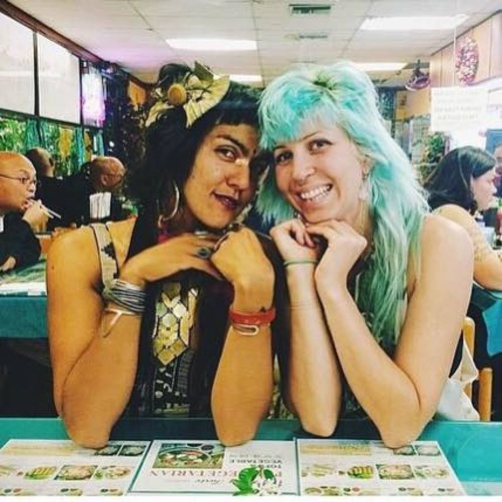 Meet your Posher, Monica